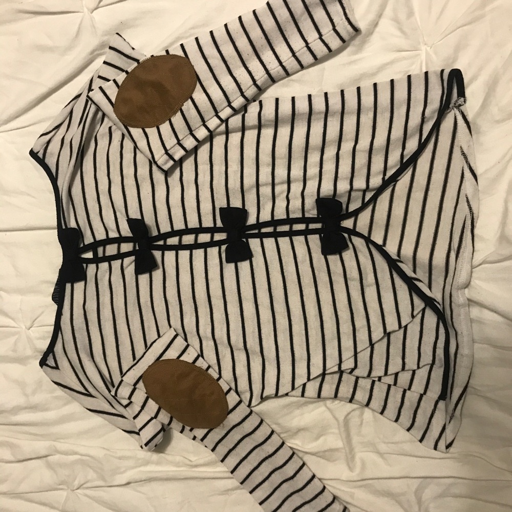 Long sleeve striped shirt